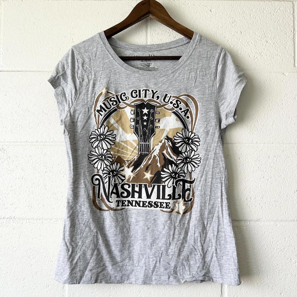 Wound Up Nashville Tennesse Country Music Floral Graphic T-Shirt Juniors XL